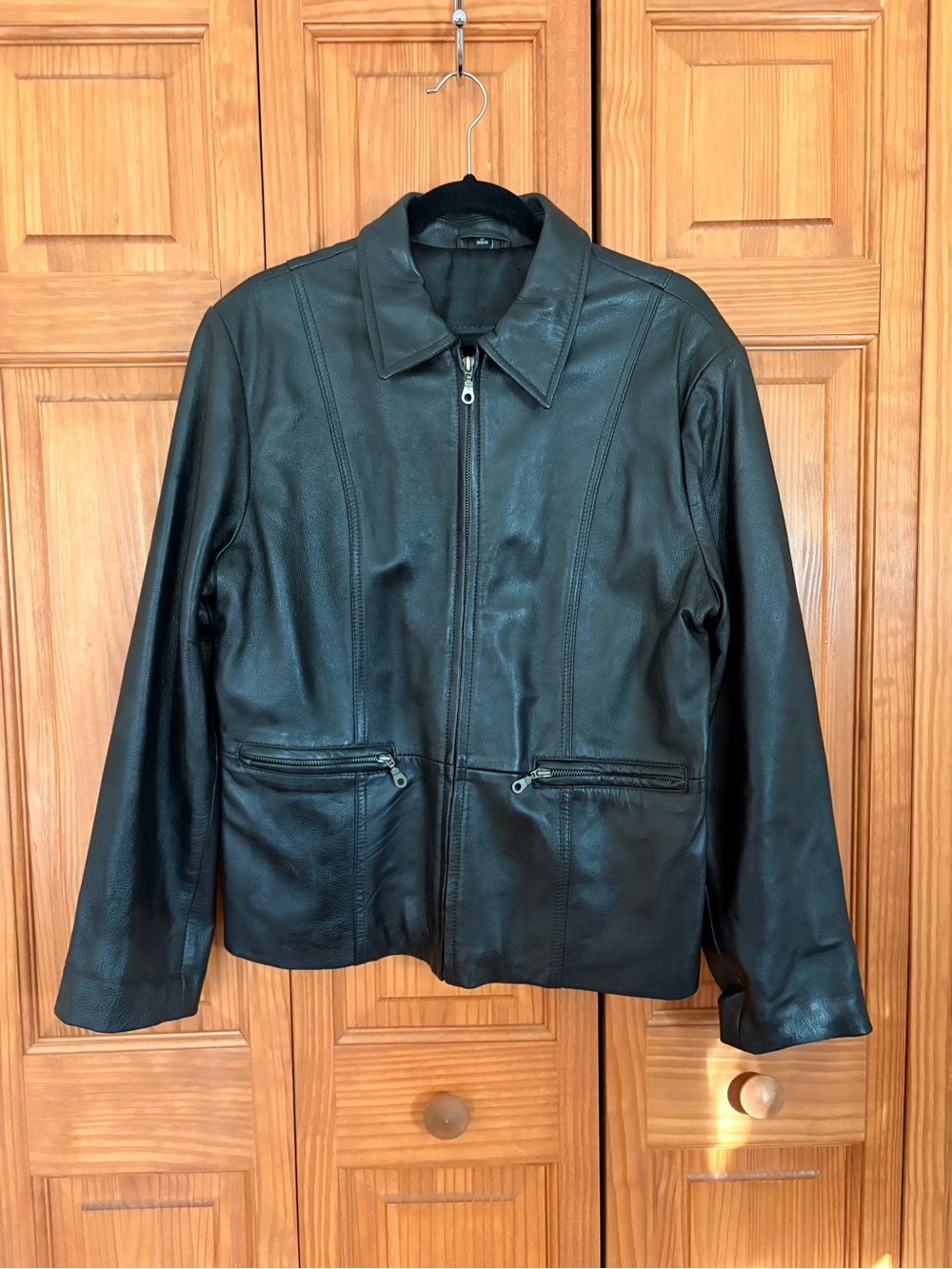 Women's Black Leather Jacket Size Large